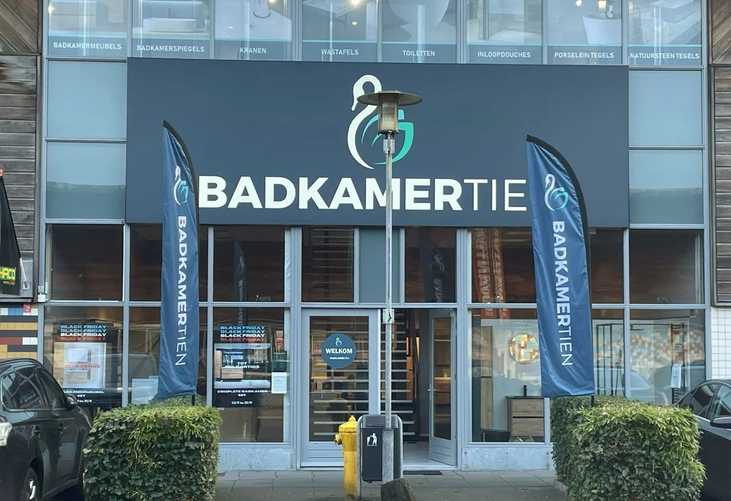 Gevel van de Badkamertien showroom in Delft